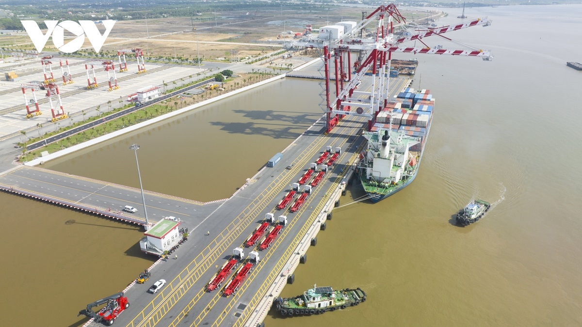 Tàu nước ngoài đột ngột tăng phí, doanh nghiệp xuất khẩu khó càng thêm khó - Ảnh 3