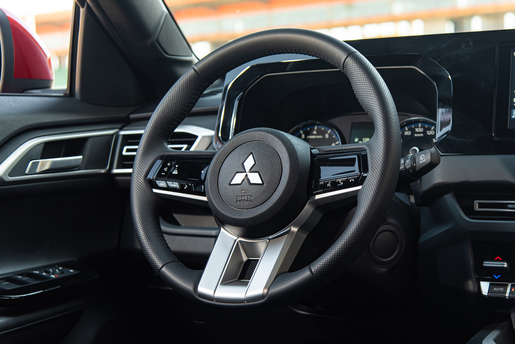 Mitsubishi Xforce chốt giá mới từ 599 triệu đồng: Rẻ nhất phân khúc, phả hơi nóng lên Seltos, HR-V - Ảnh 8