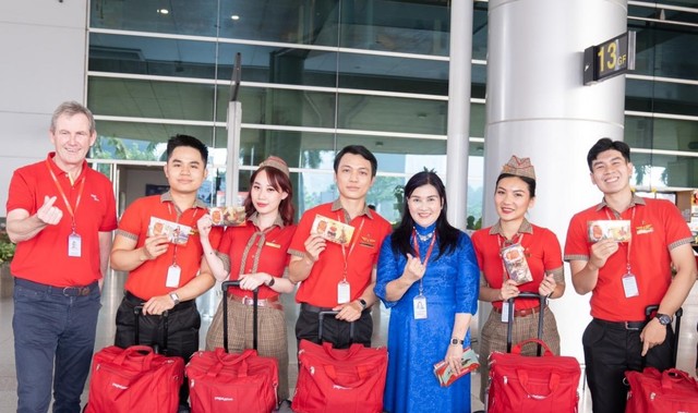 Không khí Tết ngập tràn trên những chuyến bay Vietjet sáng Mùng 1 - Ảnh 4