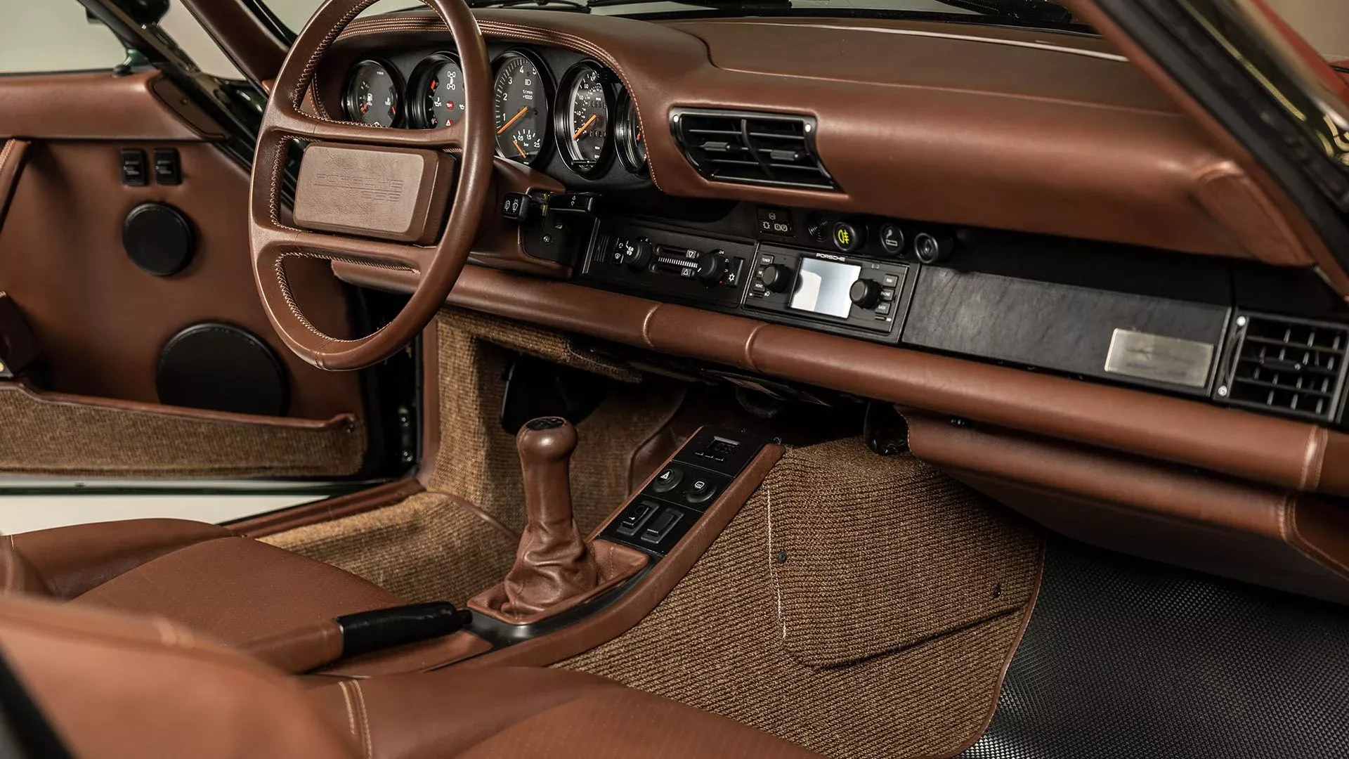 Đây là chiếc Porsche từng được Nissan mua để học hỏi: Mới chạy 1.600 km, bán đấu giá dự kiến thu về gần 80 tỷ - Ảnh 7