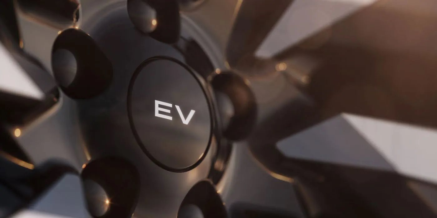 Siêu phẩm chạy điện của Rang Rover đắt khách không tưởng, hơn 16.000 người xếp hàng chờ mua dù chưa ra mắt - Ảnh 2