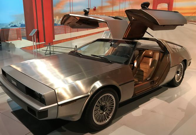 Trớ trêu cho Tesla Cybertruck, vỏ làm thép không gỉ nhưng vẫn bị gỉ - Ảnh 4