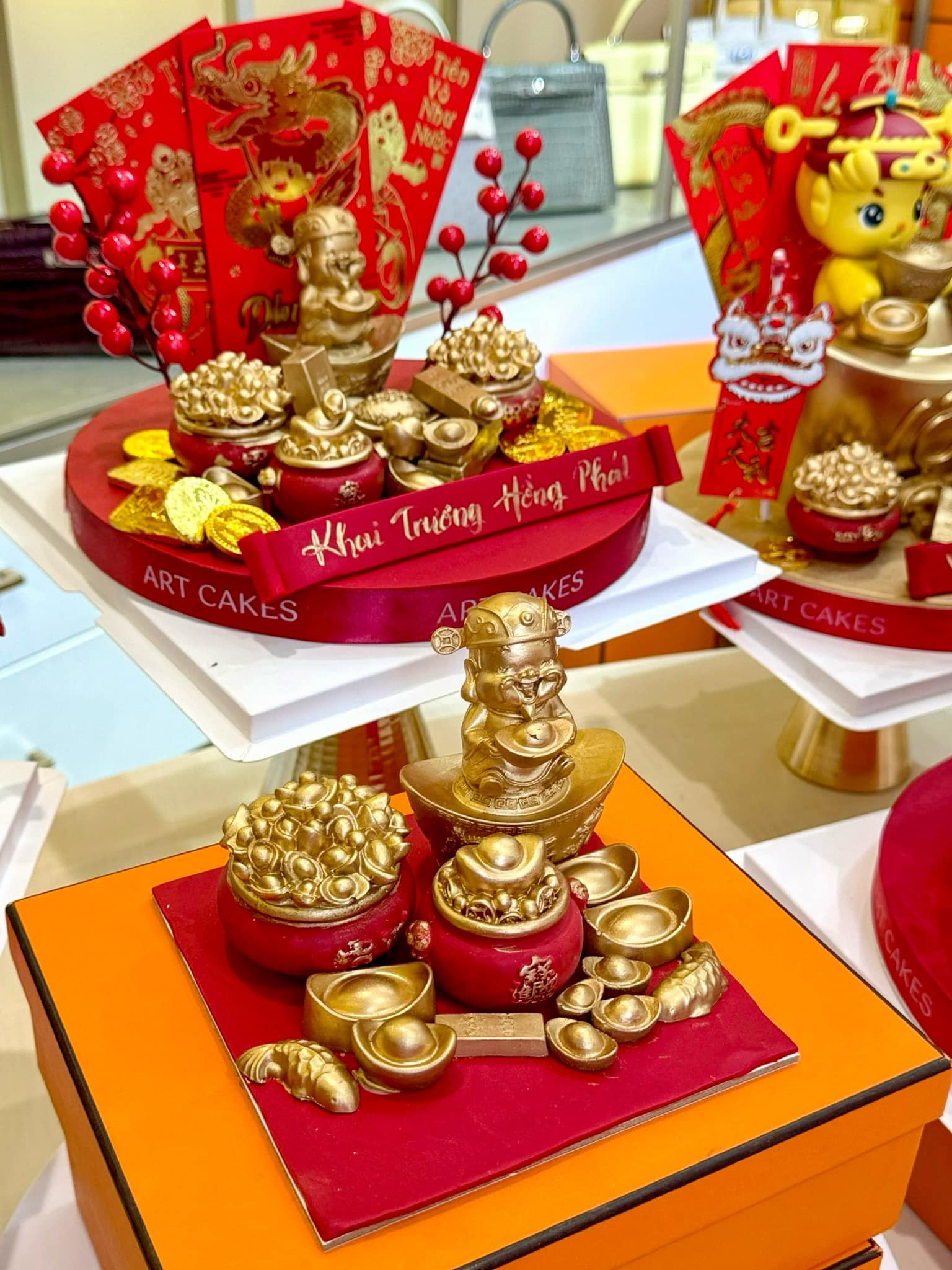 Quá tải đơn hàng bánh hủ vàng, bánh tài lộc... dịp vía Thần Tài - Ảnh 1