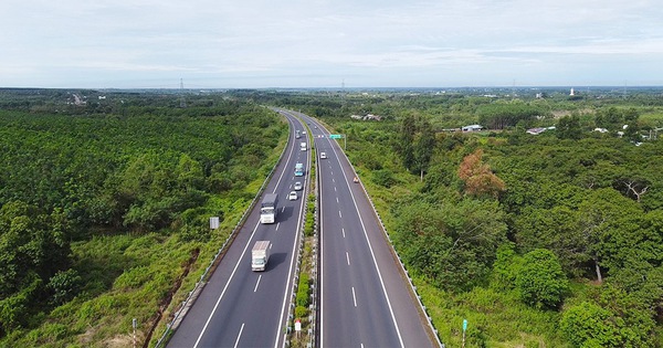 TP.HCM sẽ có hàng chục đường cao tốc, đường vành đai và đường sắt kết nối các tỉnh