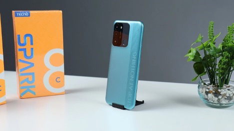 Hãng điện thoại Trung Quốc đánh bại Apple, Samsung tại thị trường châu Phi - Ảnh 2