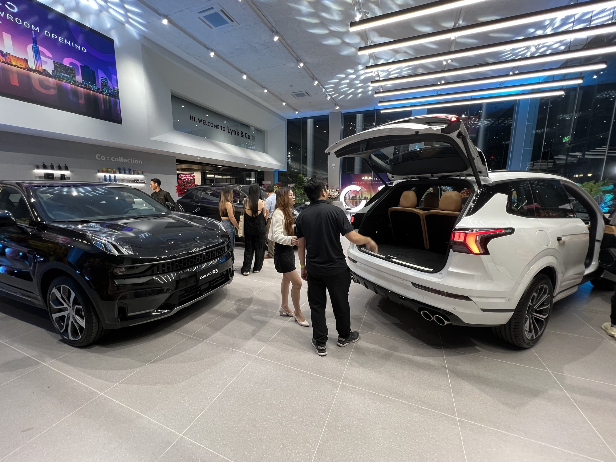 Ô tô Trung Quốc tăng tốc vào thị trường Việt - Ảnh 1