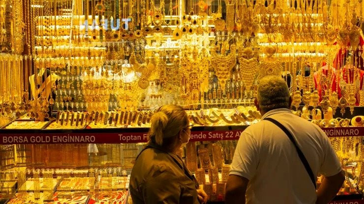 Giá vàng vừa chạm đỉnh nhưng 'cơn điên' sẽ chưa dừng lại vì lý do này - Ảnh 1