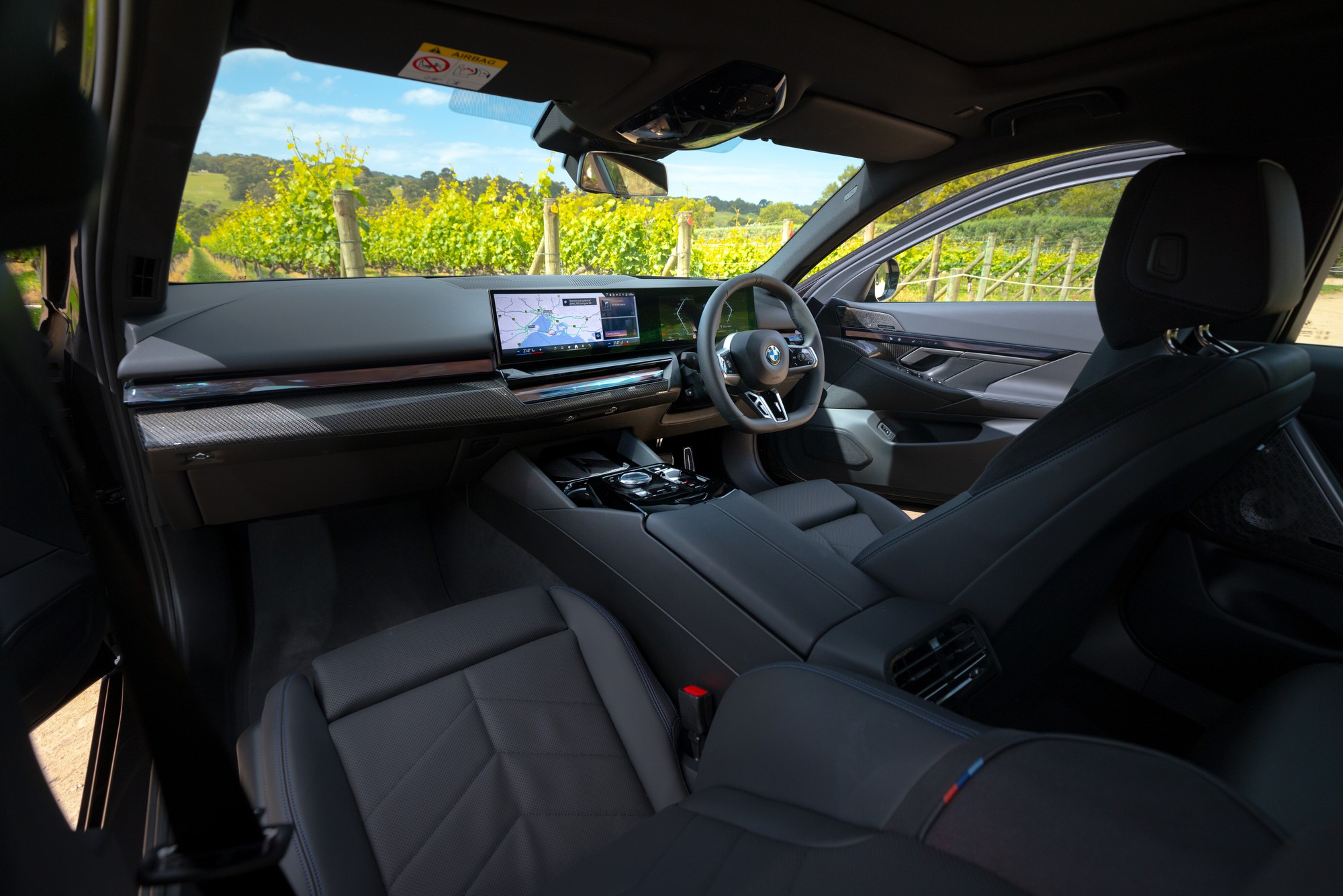 Đây là mẫu xe vừa soán ngôi Nissan Kicks thành ô tô tiết kiệm xăng nhất Việt Nam: Ăn ít hơn cả Honda Wave - Ảnh 8