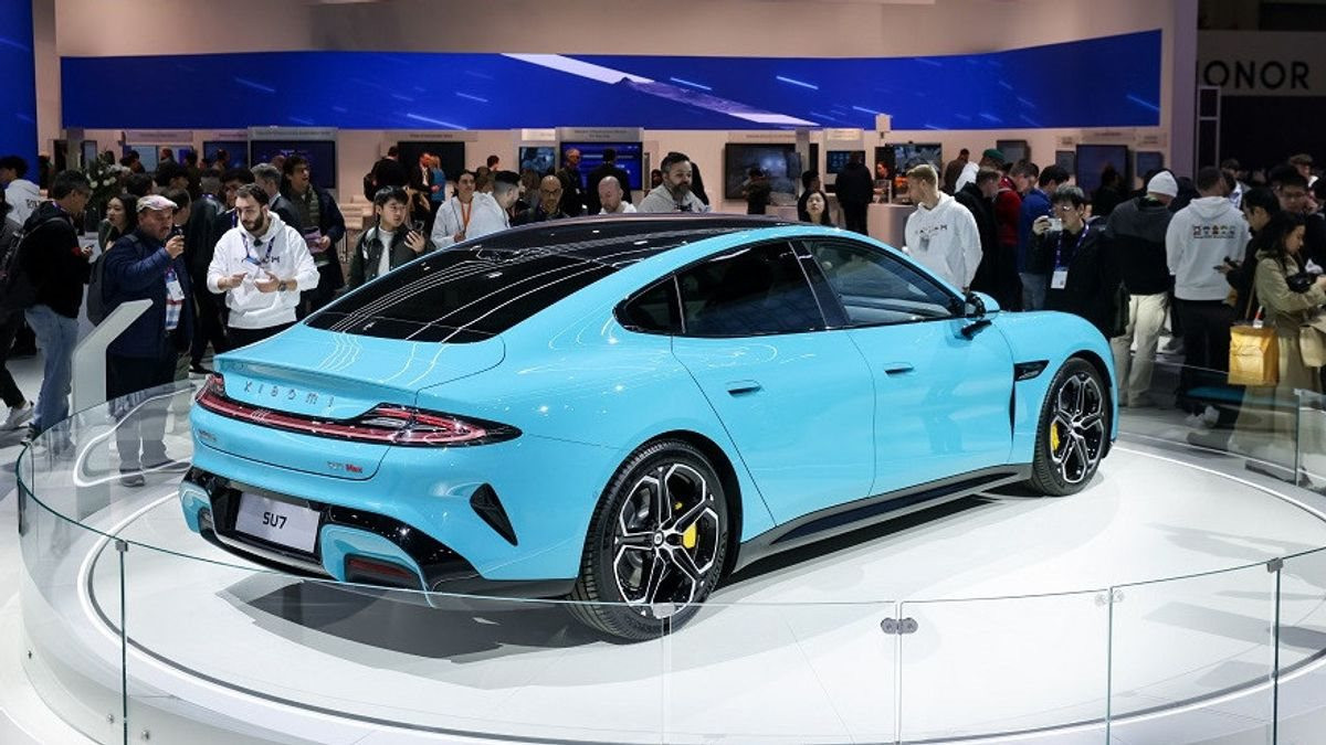 Ô tô điện ‘đẹp, dễ lái, thông minh nhất’ của Xiaomi chính thức ra mắt: Giá 720 triệu đồng, nhận 50.000 đơn sau 27 phút - Ảnh 3