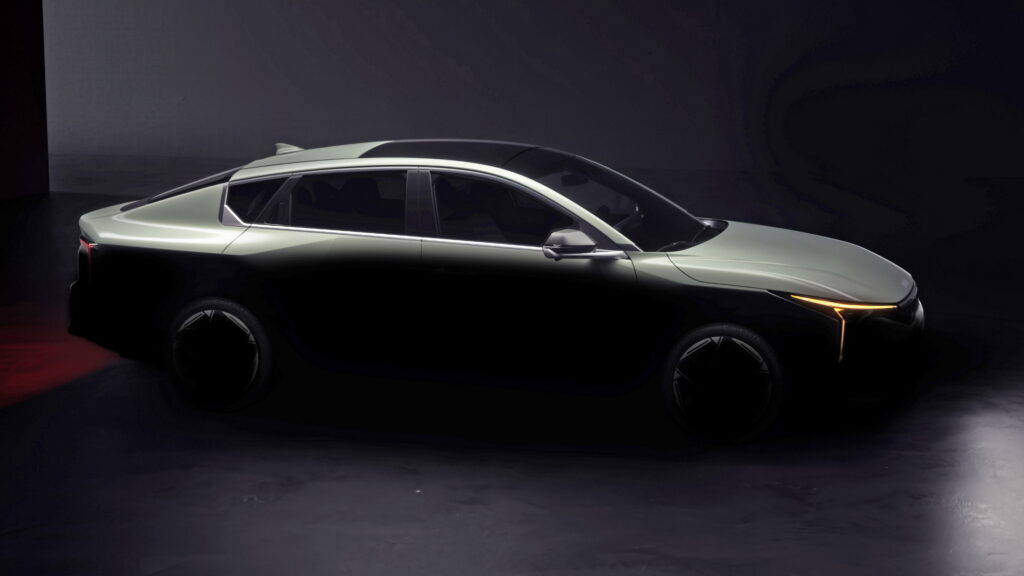 KIA "nhá hàng" mẫu sedan thay thế K3: nâng cấp toàn diện, sẵn sàng đấu Honda Civic, Mazda3 - Ảnh 2