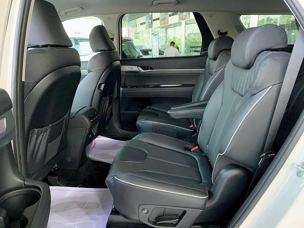 Hyundai Palisade xả hàng giảm giá gần 90 triệu tại đại lý: Bản base còn dưới 1,4 tỷ, tiệm cận Santa Fe, làm khó Explorer - Ảnh 7