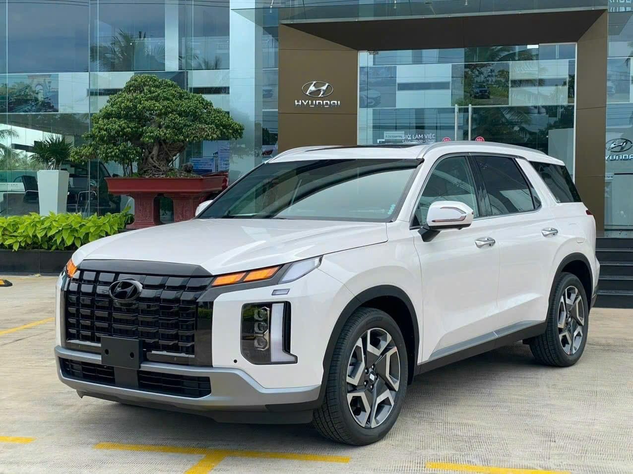 Hyundai Palisade xả hàng giảm giá gần 90 triệu tại đại lý: Bản base còn dưới 1,4 tỷ, tiệm cận Santa Fe, làm khó Explorer - Ảnh 4