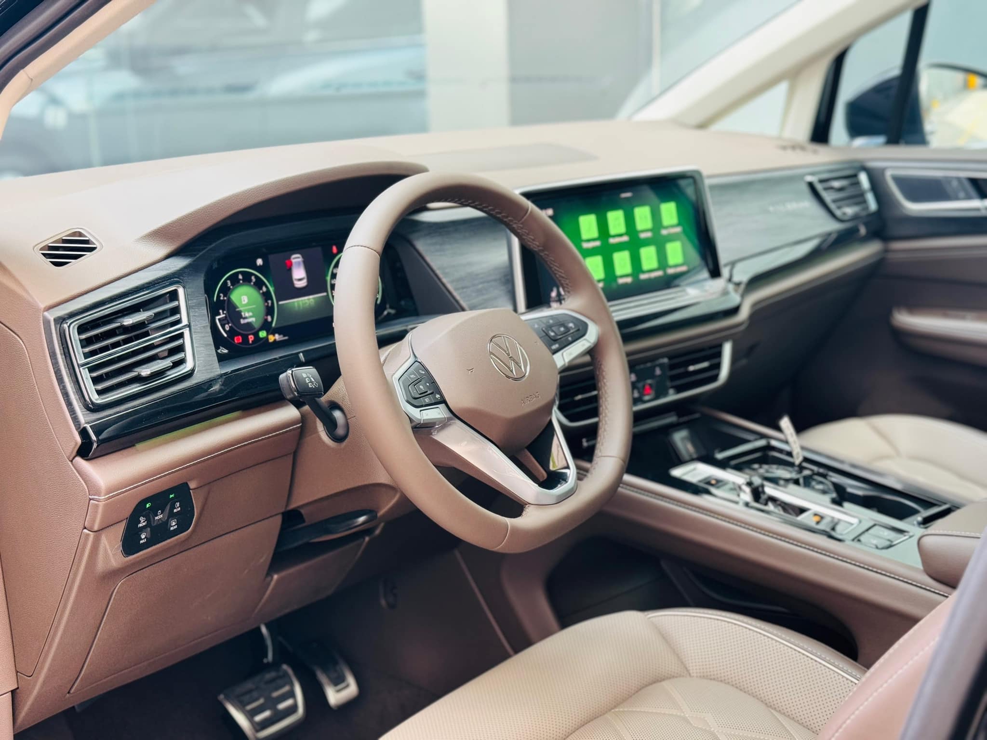 Thực hư VW Viloran và Teramont X tăng giá 20 triệu đồng: Chỉ áp dụng cho màu sơn hot giống Toyota và Ford - Ảnh 7