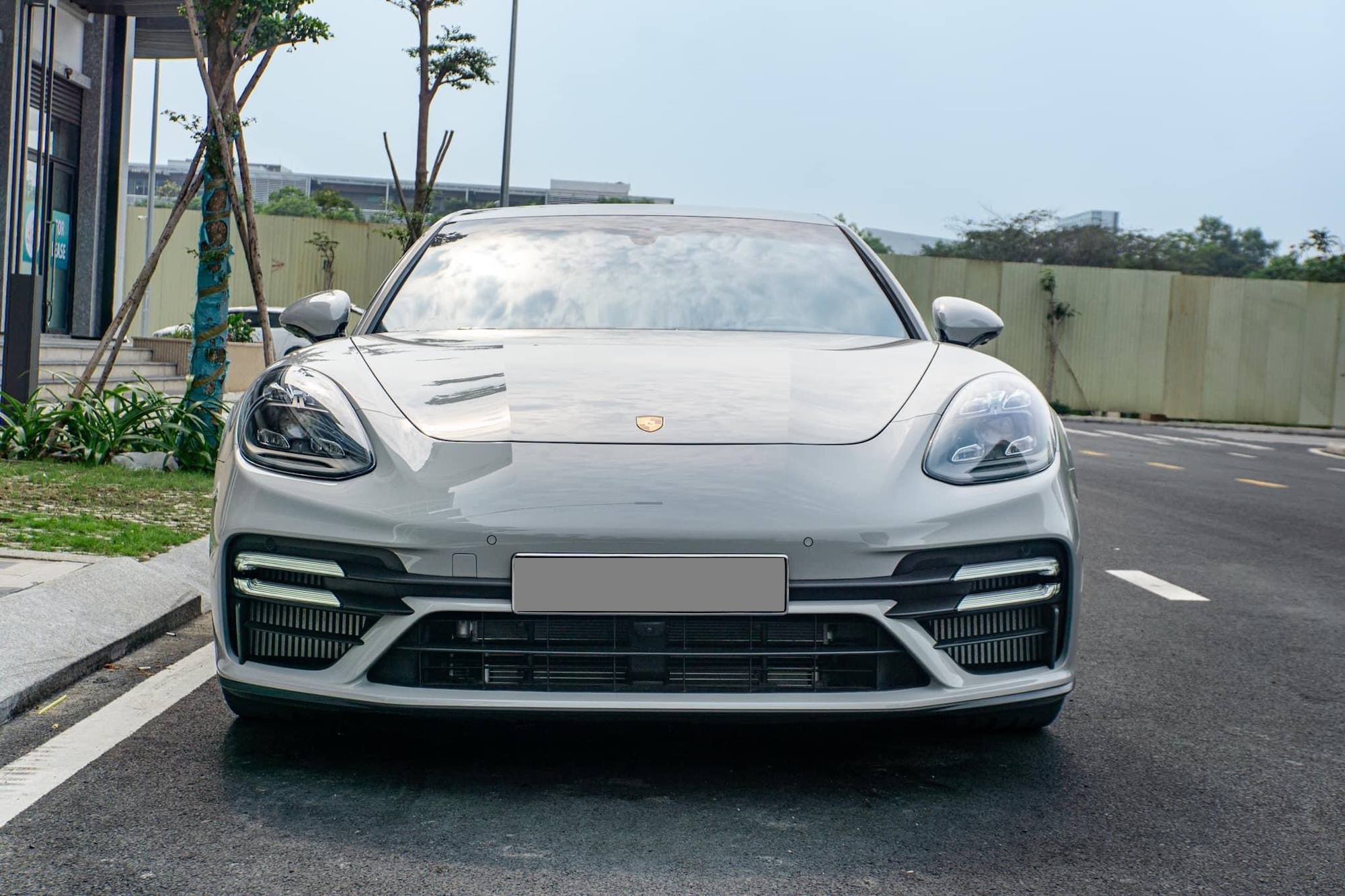 Porsche Panamera Turbo S từng của ông Đặng Lê Nguyên Vũ đang được rao bán, rớt giá 1,6 tỷ đồng sau chưa đầy 1 năm - Ảnh 3
