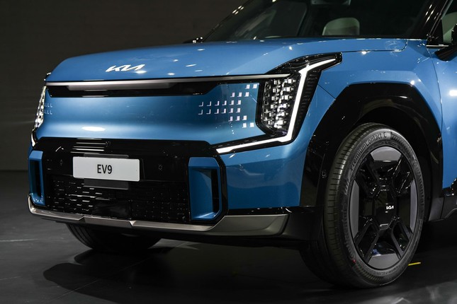 Cận cảnh xe điện Kia EV9 vừa cập bến thị trường Đông Nam Á - Ảnh 8