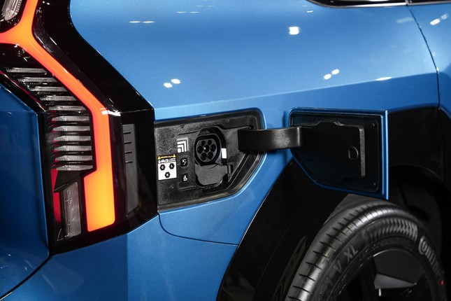 Cận cảnh xe điện Kia EV9 vừa cập bến thị trường Đông Nam Á - Ảnh 13
