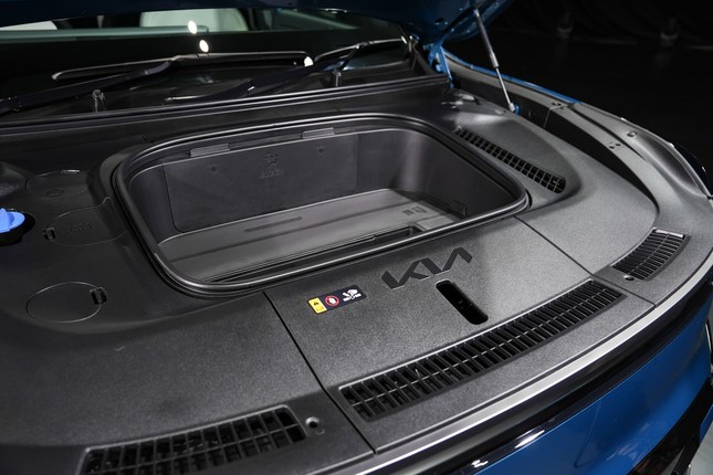 Cận cảnh xe điện Kia EV9 vừa cập bến thị trường Đông Nam Á - Ảnh 15