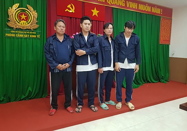 Phá chuyên án buôn lậu dầu cực lớn có sự tiếp tay của cán bộ hải quan - Ảnh 6