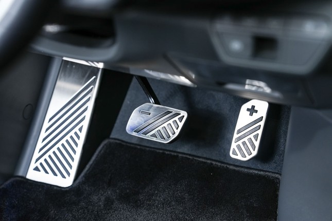 Cận cảnh xe điện Kia EV9 vừa cập bến thị trường Đông Nam Á - Ảnh 20