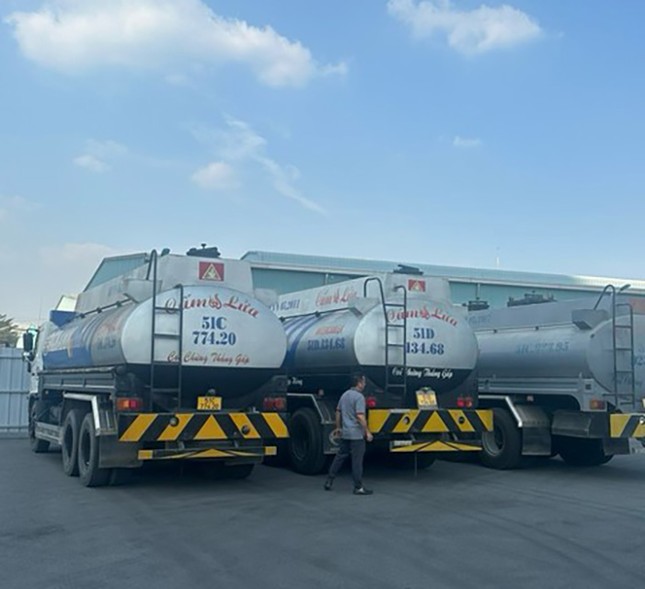 Phá chuyên án buôn lậu dầu cực lớn có sự tiếp tay của cán bộ hải quan - Ảnh 5