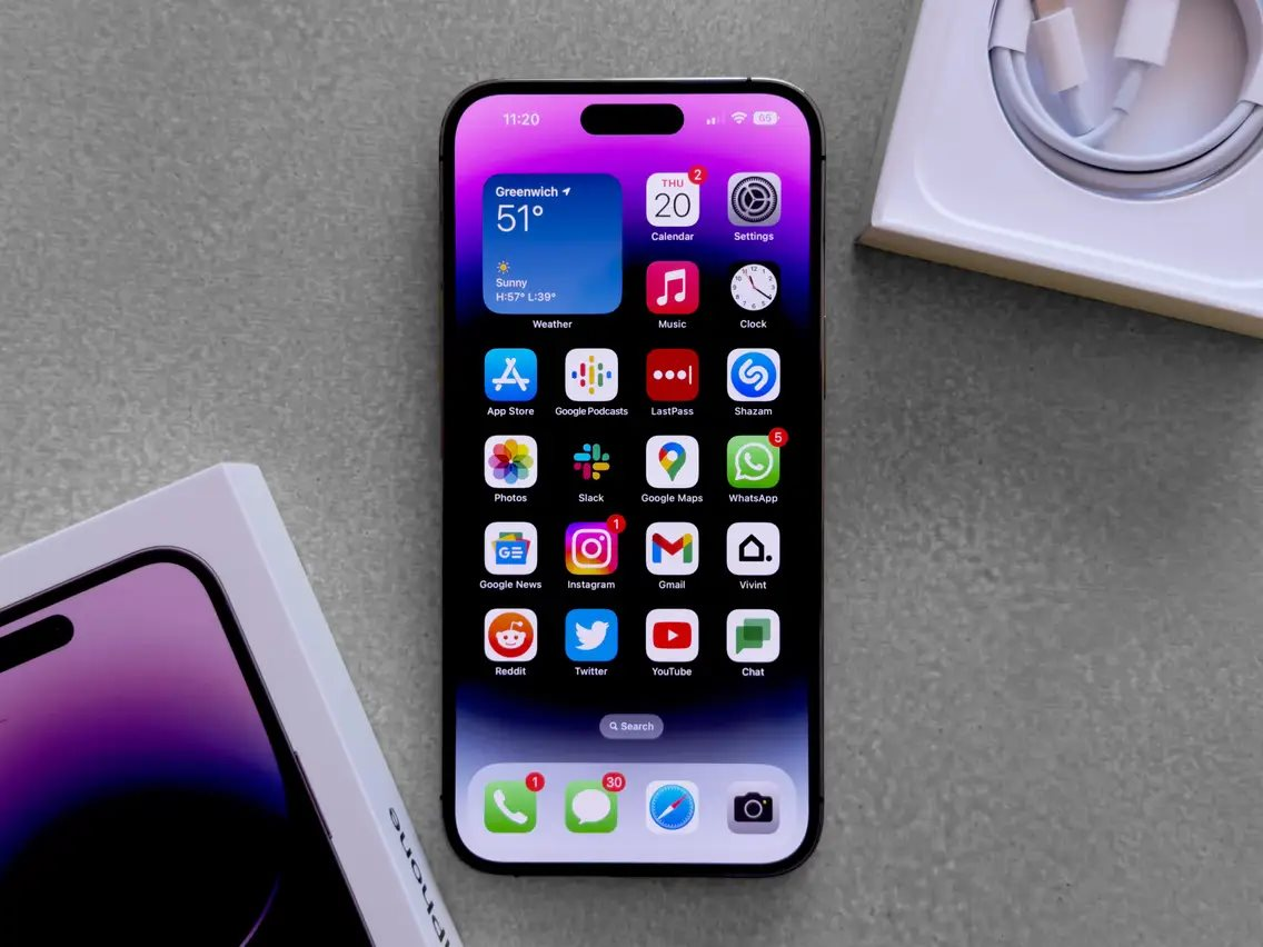 Loạt smartphone "siêu phẩm" đang giảm giá mạnh: iPhone 11 và 12 phá vỡ lịch sử; iPhone 13,14,15, Galaxy Z Flip5... cùng chạm đáy - Ảnh 3
