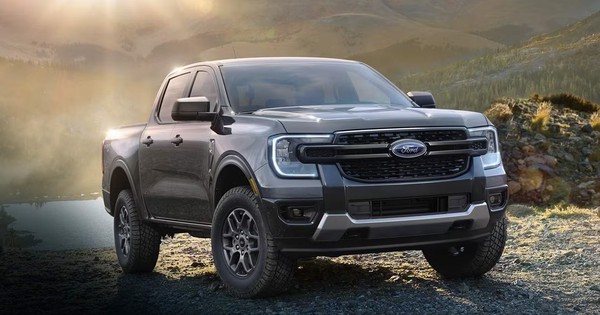 Ford Ranger là vua bán tải tại Việt Nam nhưng lại không bán được chiếc nào tại nước này trong tháng 2