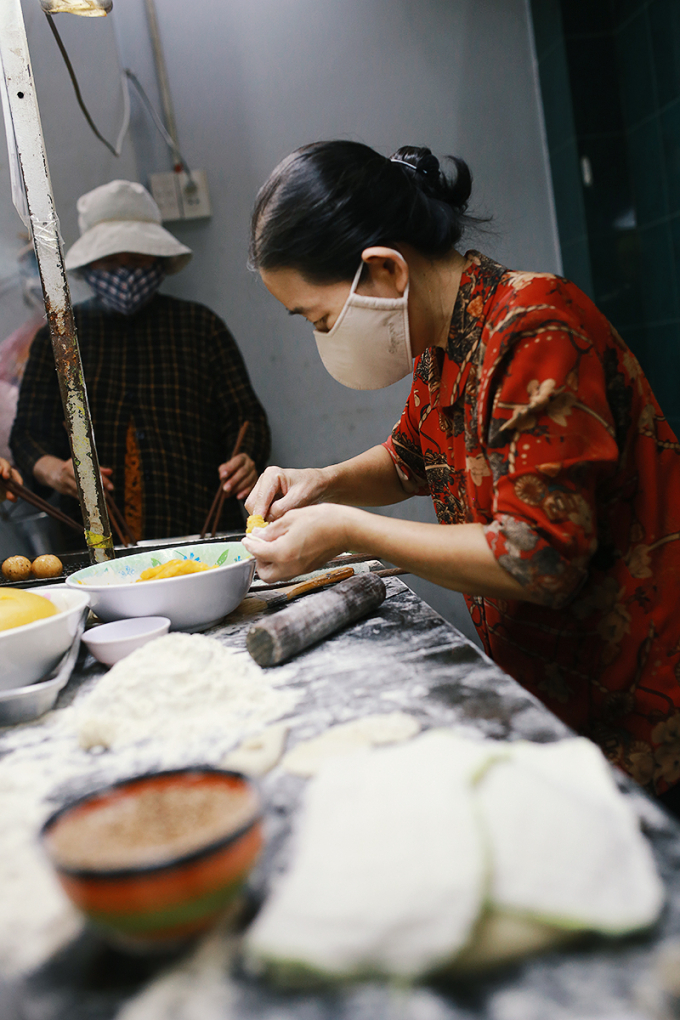 Xe bánh tiêu "chảnh" nhất Việt Nam: Mở bán nhưng 15 phút sau báo... hết bánh, bà chủ không trả lời bất kỳ câu hỏi nào! - Ảnh 7