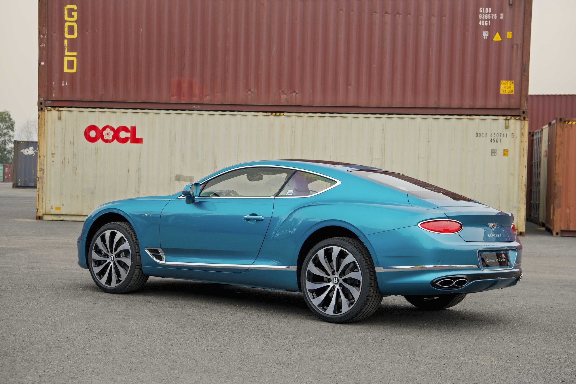 Bentley Continental GT Azure V8 độc bản về Việt Nam: Màu sơn lần đầu xuất hiện, giá gần 22 tỷ đồng - Ảnh 10