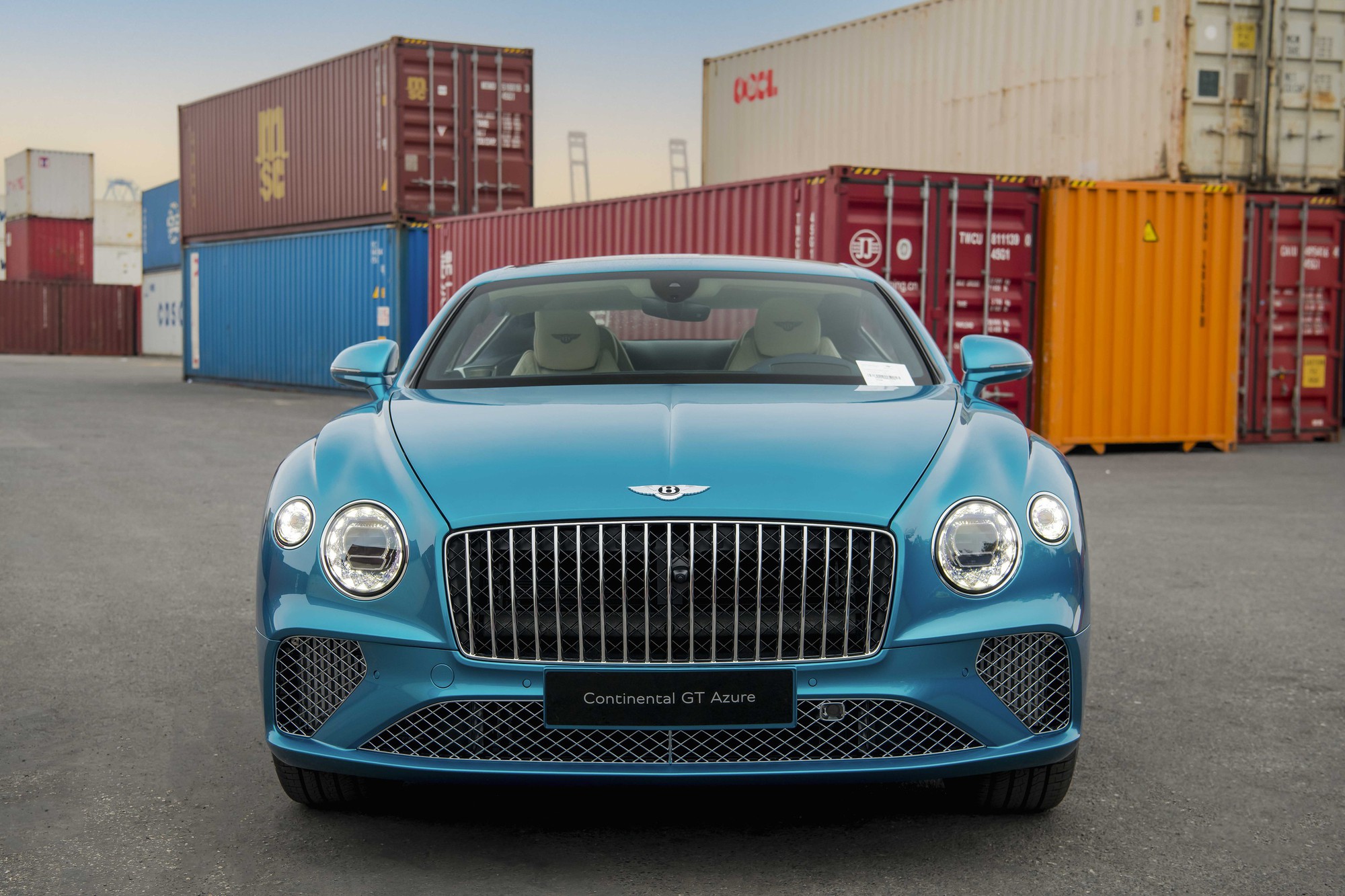 Bentley Continental GT Azure V8 độc bản về Việt Nam: Màu sơn lần đầu xuất hiện, giá gần 22 tỷ đồng - Ảnh 2