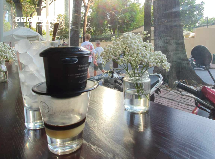 Người Việt tốn bao nhiêu tiền cho một lần uống cà phê? - Ảnh 1