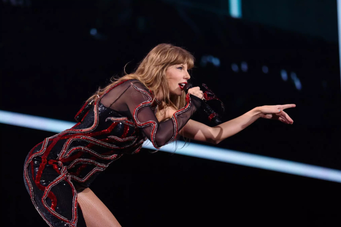 Nỗi kinh hoàng của gần 100 fan Việt đu Taylor Swift: Tiêu cả mấy chục triệu mua vé “pass”, sang đến Singapore bị hủy vé sát giờ! - Ảnh 4