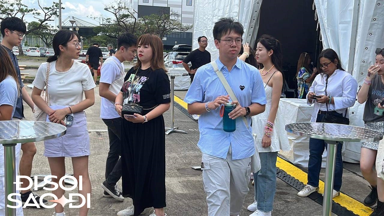 Nhiều fan đeo túi Chanel không được phép vào trong concert Taylor Swift tại Singapore, lý do là gì? - Ảnh 1