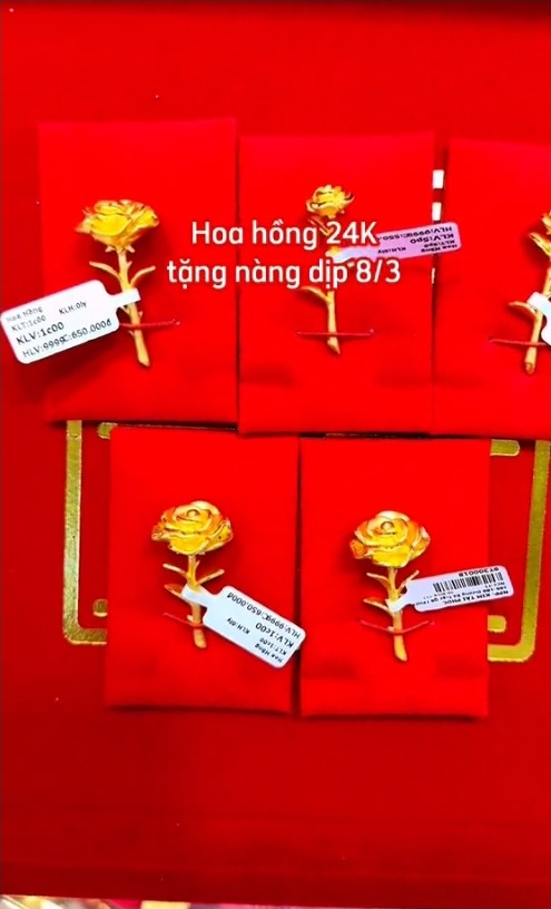 Theo cơn sốt giá, những bông hoa vàng 24K đang khiến chị em xuýt xoa còn cánh mày râu... ngậm ngùi than thở - Ảnh 6