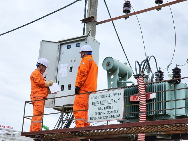 Nóng: EVN được điều chỉnh giá điện 3 tháng một lần - Ảnh 1