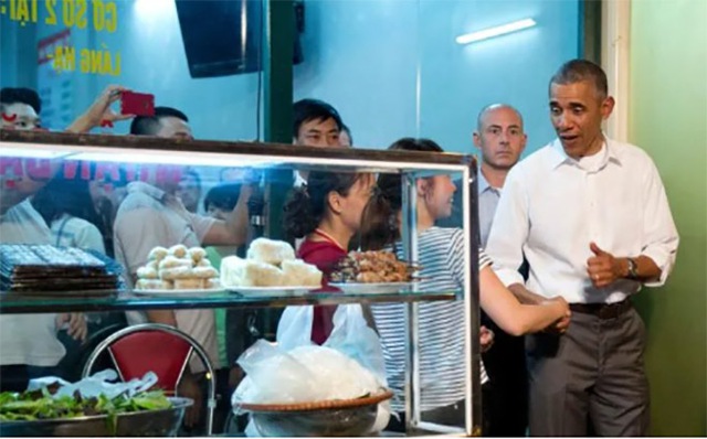 Quán bún chả cựu Tổng thống Obama từng tới ăn 8 năm trước: Nhất định không thay đổi một thứ - Ảnh 2