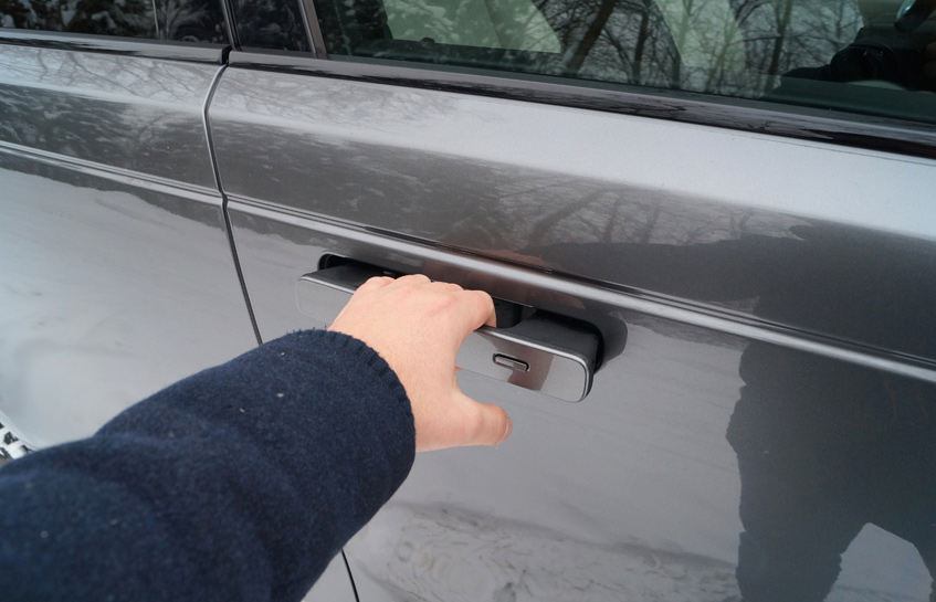 Tới BIMS 2024 thấy rõ xe Trung Quốc nhái thế nào: Đề nổ như Mercedes, tay nắm cửa Lamborghini, cửa Tesla và nhiều thứ không thể ngờ tới - Ảnh 11