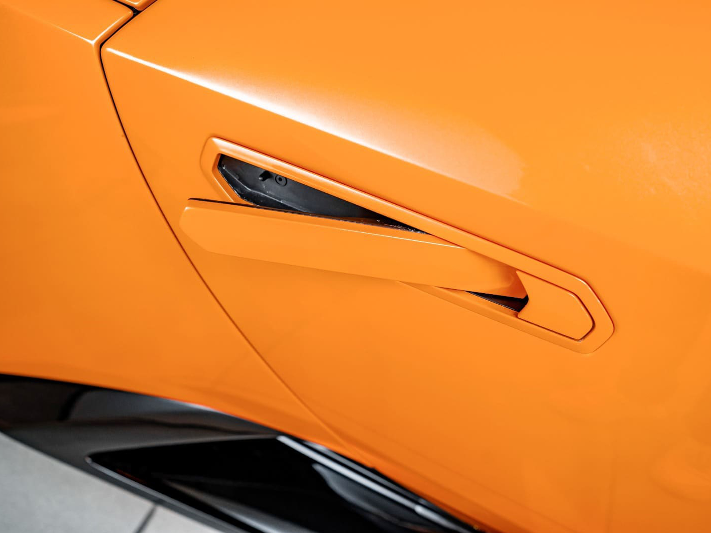 Tới BIMS 2024 thấy rõ xe Trung Quốc nhái thế nào: Đề nổ như Mercedes, tay nắm cửa Lamborghini, cửa Tesla và nhiều thứ không thể ngờ tới - Ảnh 6