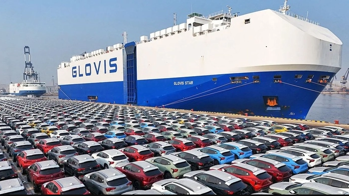 Ông Donald Trump bất ngờ dọa đánh thuế 100% với ô tô Trung Quốc sản xuất tại Mexico vì ‘bán xe sang Mỹ mà không tạo công ăn việc làm cho người Mỹ’ - Ảnh 1