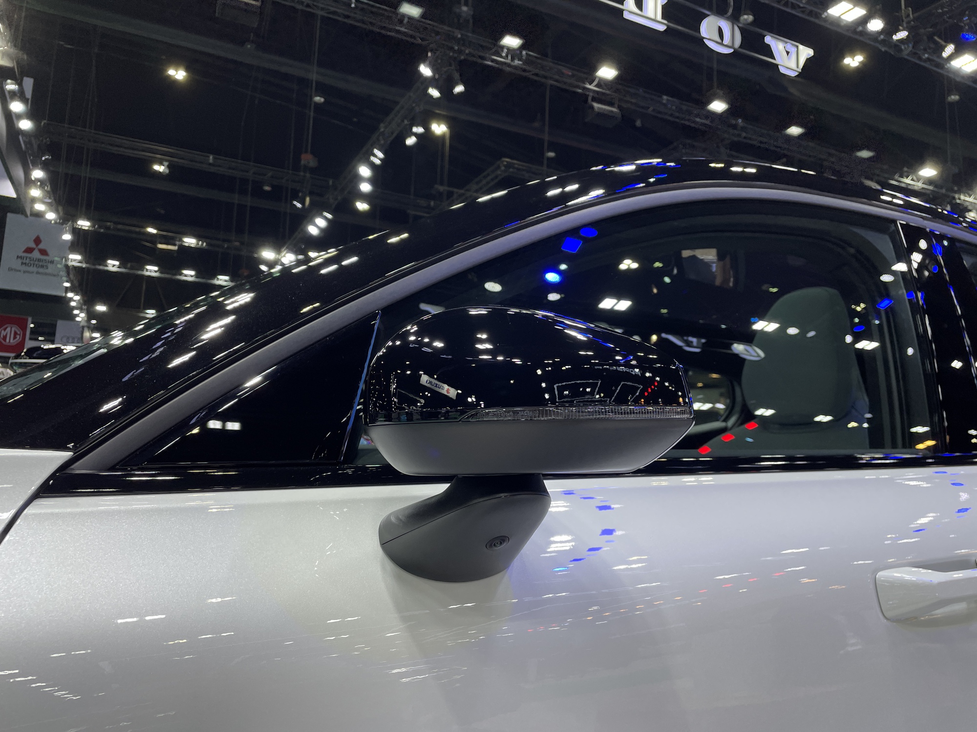 Xem trước Volvo EX30 tại BIMS trước khi về Việt Nam: Giá quy đổi hơn 1 tỷ, nhỏ, chật, mạnh, nhiều công nghệ - Ảnh 11