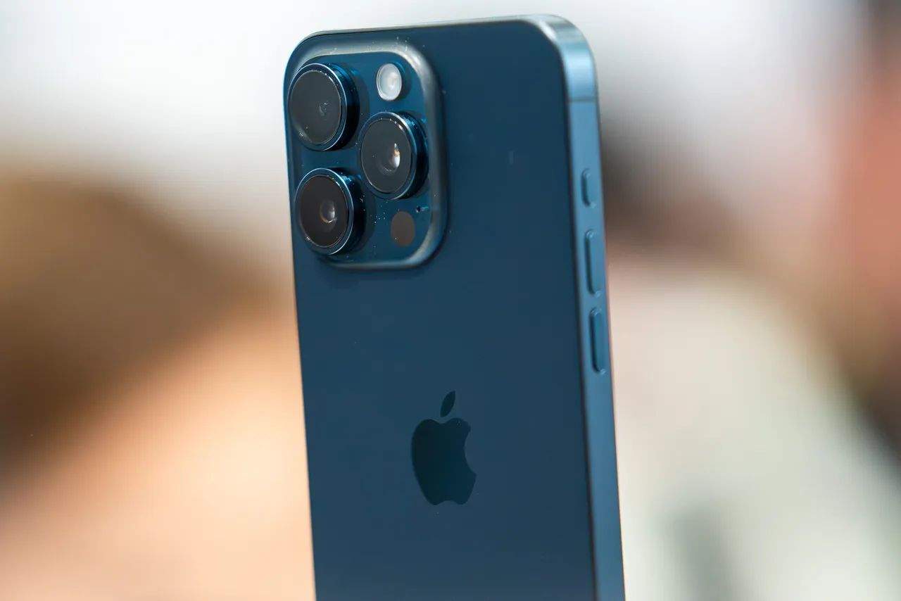 "Vì sao tôi chỉ sạc pin iPhone đến 80% là rút" - Mọi người thực ra đã nhầm, không phải cứ sạc đầy là tốt - Ảnh 2