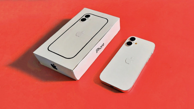 iPhone 16 lộ diện tuyệt đẹp trong video đập hộp đầu tiên: Thiết kế cực lạ, camera khác xa nhiều đời trước! - Ảnh 1
