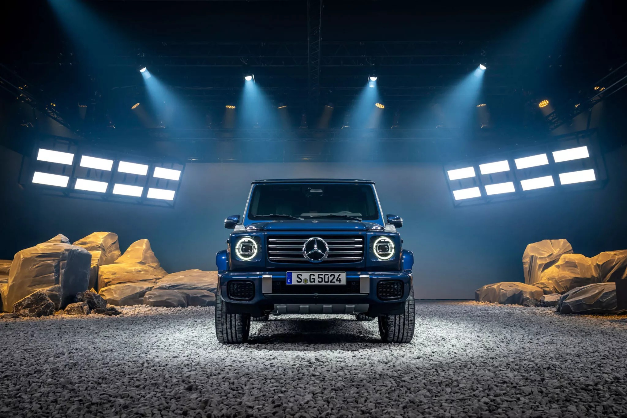 Mercedes G-Class 2024 ra mắt: Rất khó phân biệt nếu chỉ nhìn từ bên ngoài, nội thất lột xác, vẫn là hàng hot được giới nhà giàu Việt săn đón - Ảnh 6