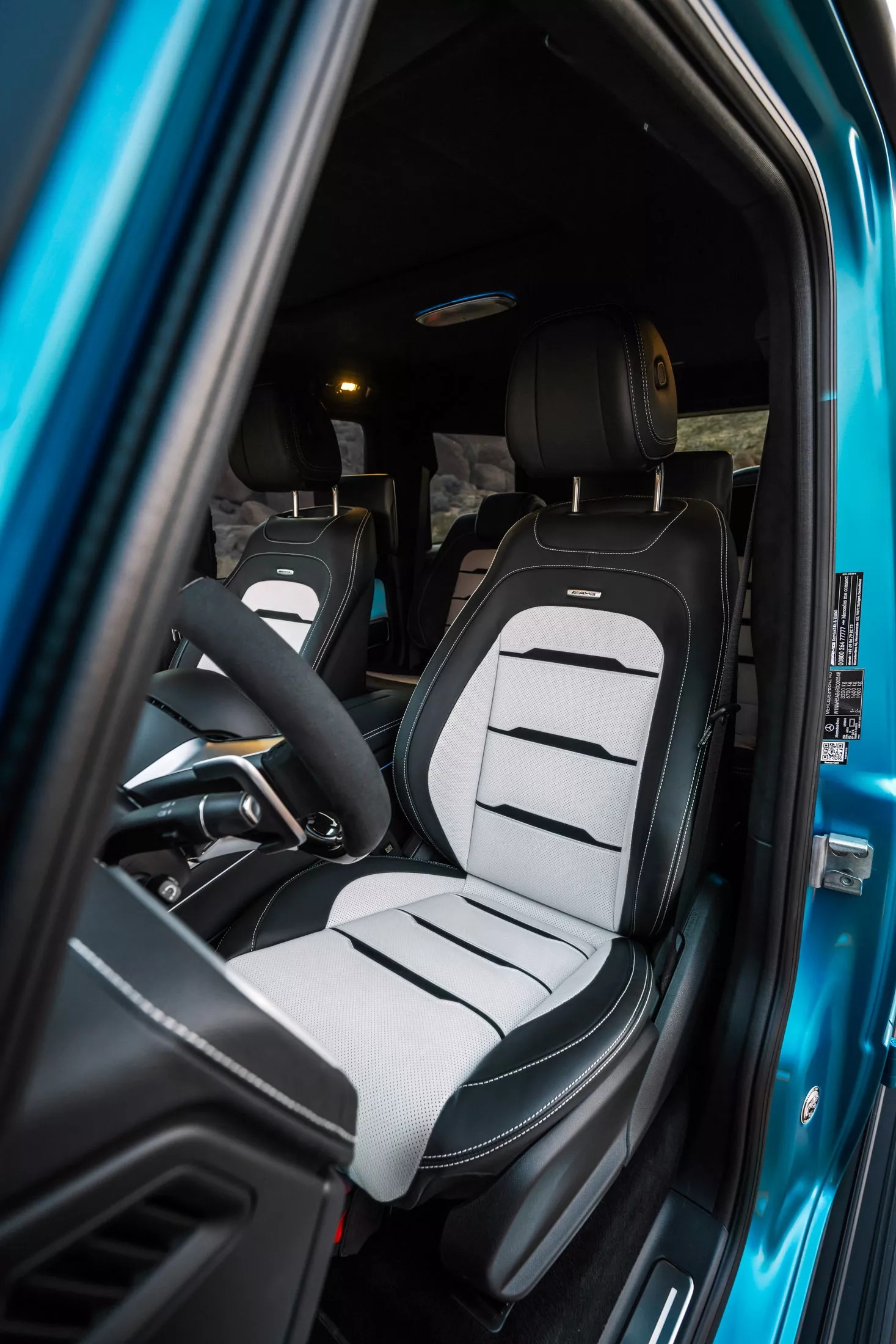 Mercedes G-Class 2024 ra mắt: Rất khó phân biệt nếu chỉ nhìn từ bên ngoài, nội thất lột xác, vẫn là hàng hot được giới nhà giàu Việt săn đón - Ảnh 18