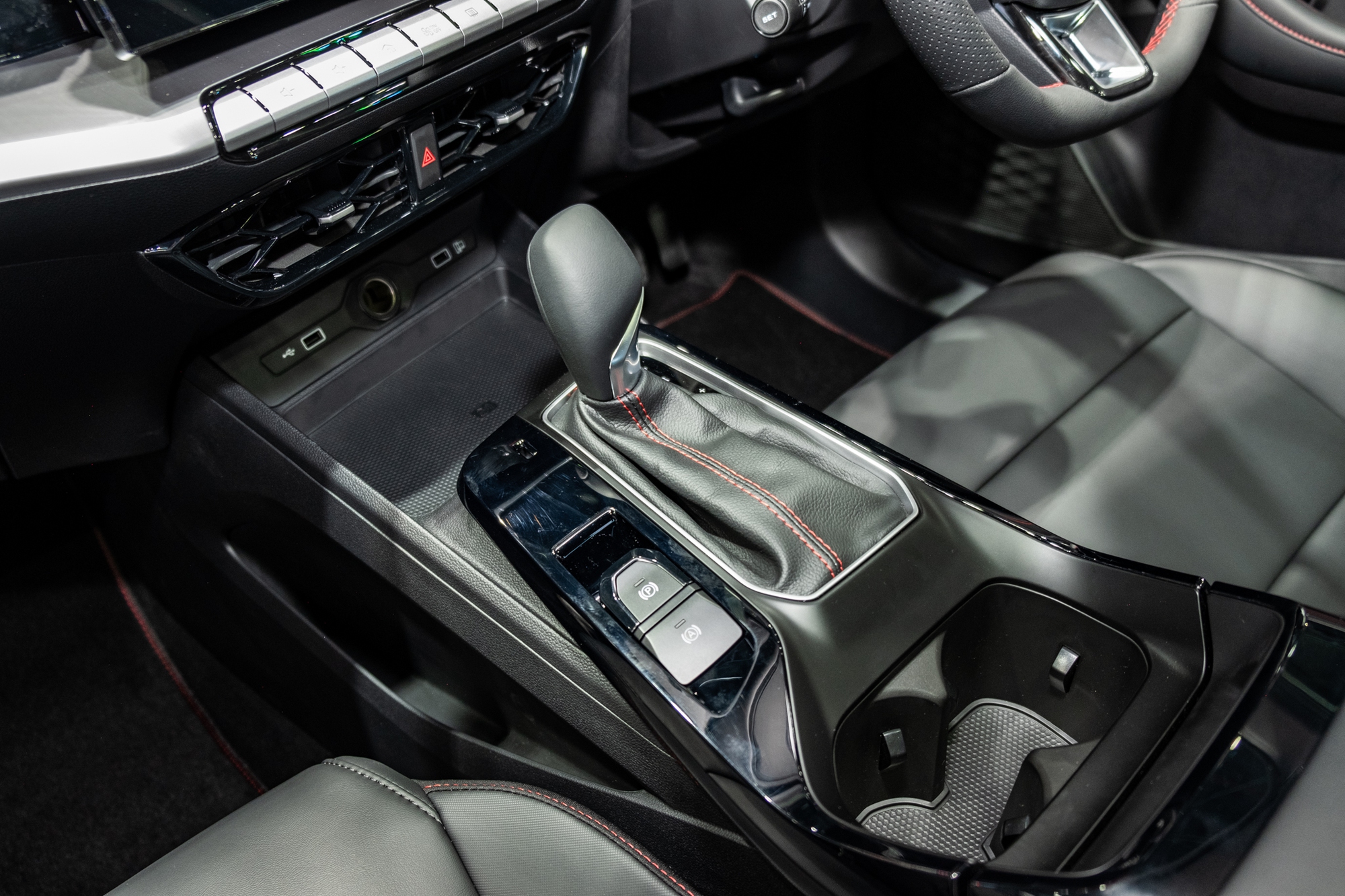 Khách Việt sẽ dễ thích bản MG5 này: Giá quy đổi từ hơn 380 triệu, hầm hố như xe thể thao, thêm công nghệ an toàn - Ảnh 15