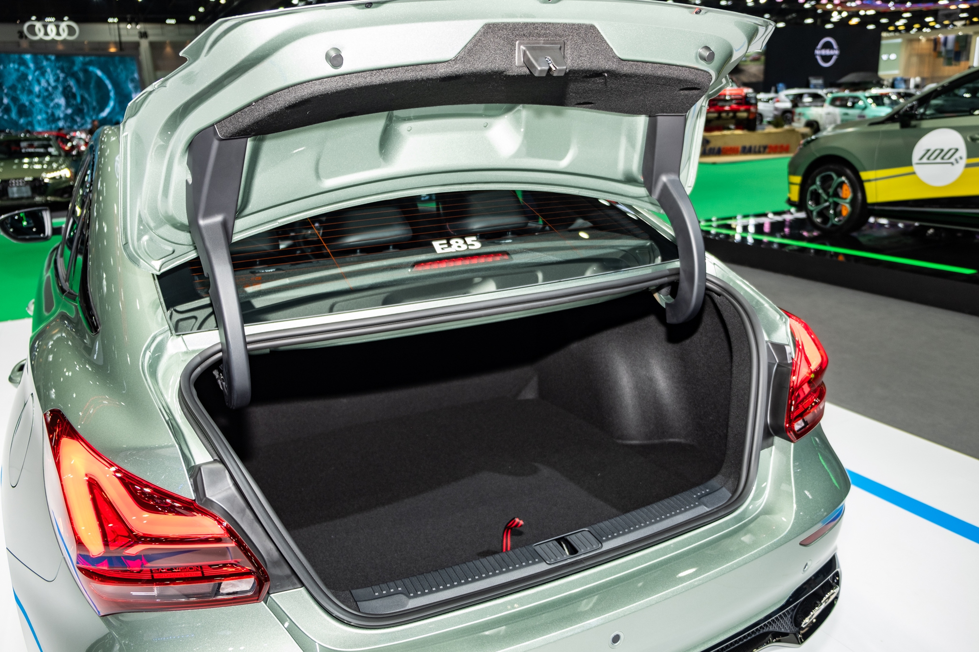 Khách Việt sẽ dễ thích bản MG5 này: Giá quy đổi từ hơn 380 triệu, hầm hố như xe thể thao, thêm công nghệ an toàn - Ảnh 10