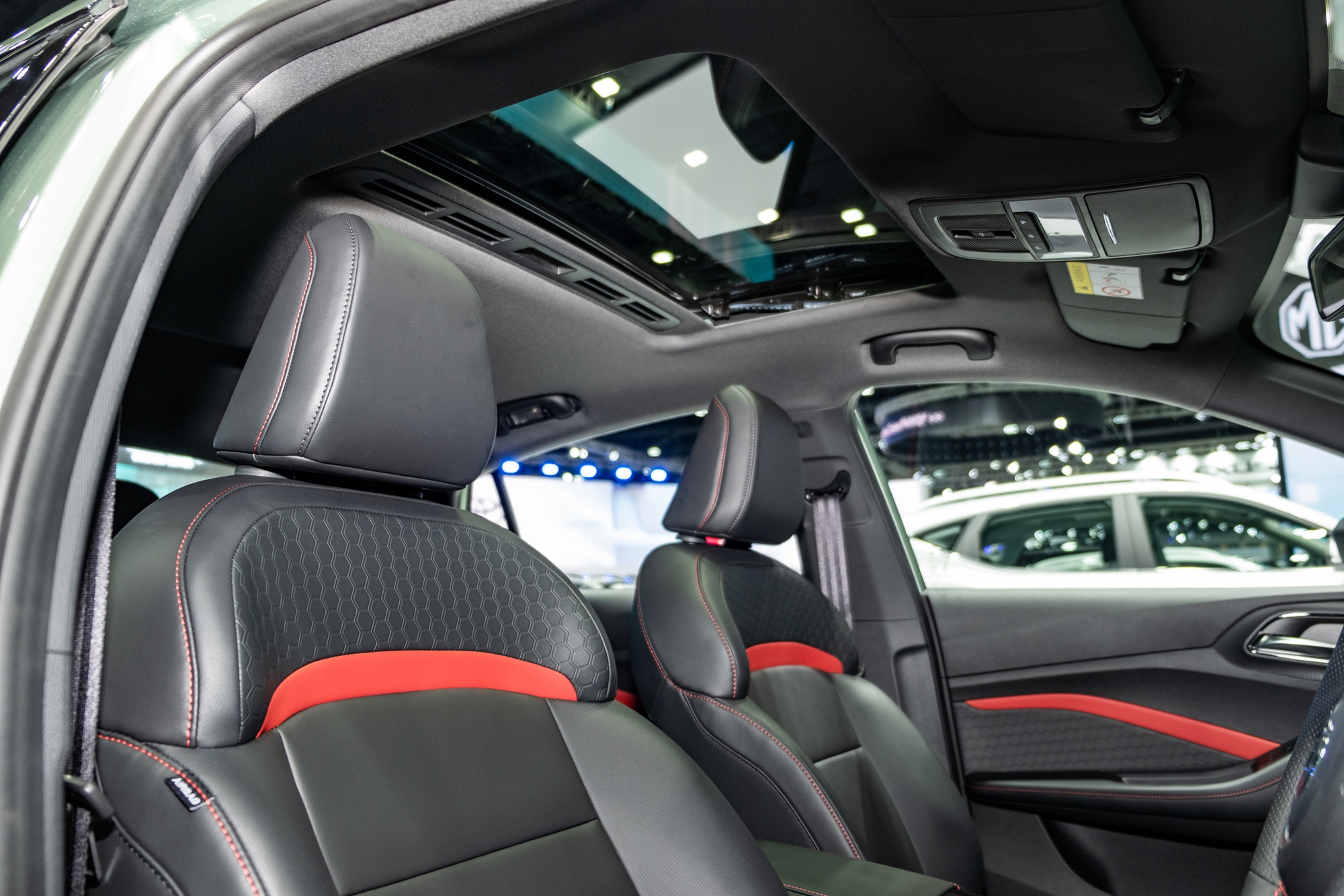 Khách Việt sẽ dễ thích bản MG5 này: Giá quy đổi từ hơn 380 triệu, hầm hố như xe thể thao, thêm công nghệ an toàn - Ảnh 7