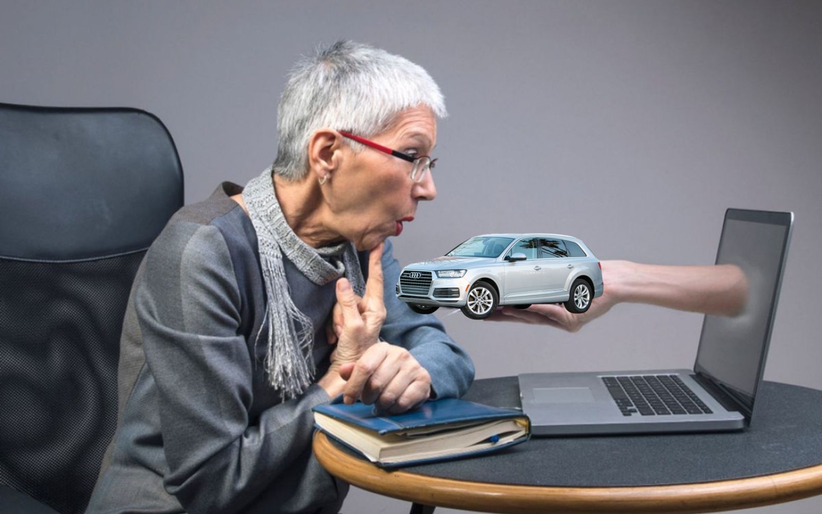 Bỗng nhận giấy đòi nợ mua ô tô bằng thẻ tín dụng, cụ bà hoảng hốt không biết mình tậu Audi Q7 lúc nào - Ảnh 1