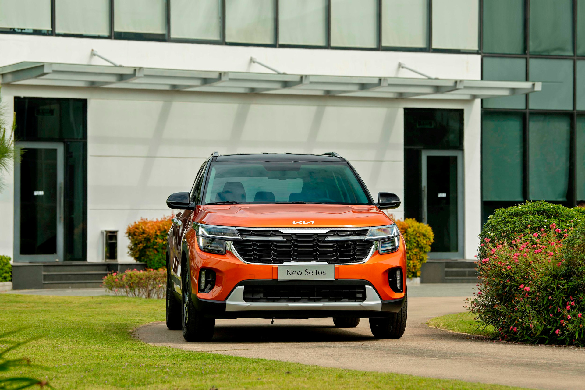 Kia Seltos 2024 trình làng, giá 599 -739 triệu đồng, thêm trang bị đấu Xforce, Creta - Ảnh 2