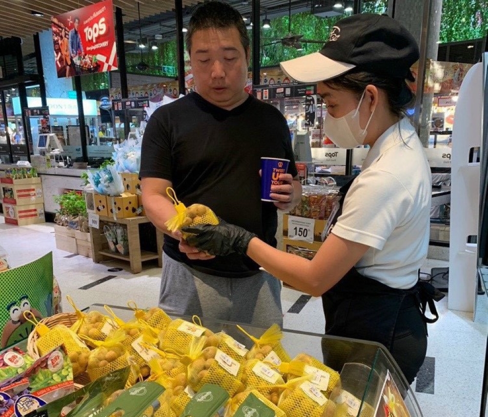 Thái Lan thu mua sầu riêng của Việt Nam để làm gì? - Ảnh 1