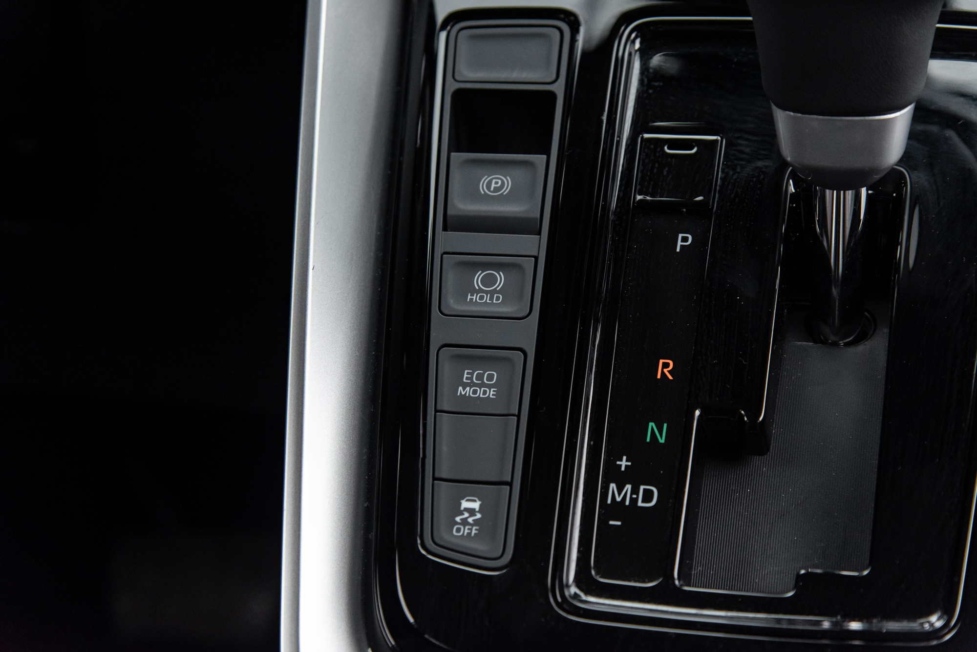 Lần đầu mua xe chọn Innova Cross, chủ xe chia sẻ: ‘Hợp đi đông, chở 8 người vượt đèo vẫn ổn’ - Ảnh 19